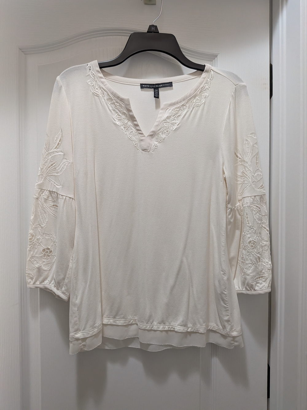 White House Black Market Ivory Embroidered V-Neck Blouse